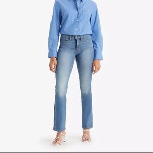 Levi’s 315 Shaping Bootcut 29x30 medium wash